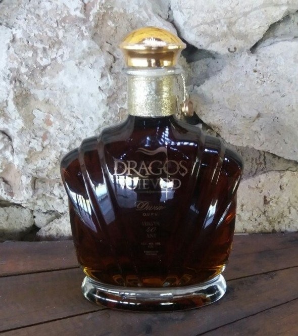 Коньяк "Драгош Воевод" 40 лет, Барза Албэ. 0,7 л.