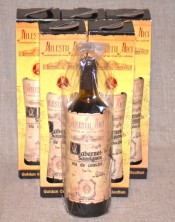 Вино «Каберне-совиньон» Милештий Мичь, 1987 года урожая.