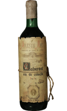 Вино «Каберне-совиньон» Милештий Мичь, 1987 года урожая.