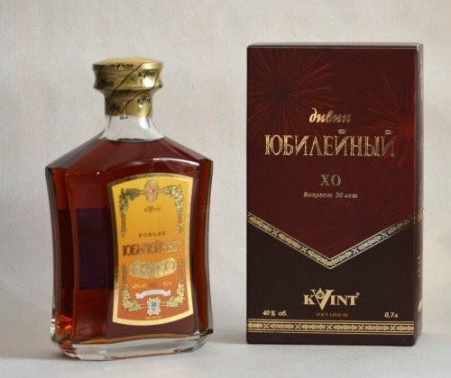 Коньяк КВИНТ "Юбилейный" 30 лет. 0,7 л.