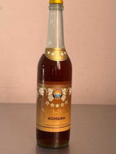 Армянский "5 звезд" 80-е года. 0,5 л. СССР.