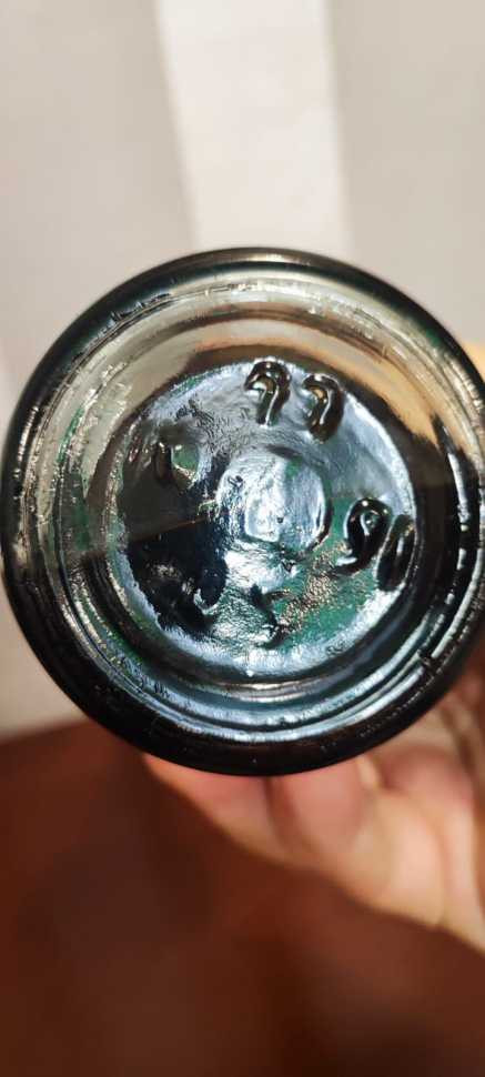 Украинский "Десна 4 года" 1991 года. 0,5 л. Ужгородский з-д. СССР.