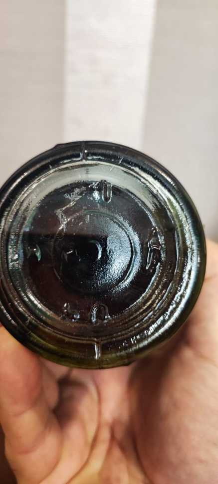 Украинский "Десна 4 года" 80-е года. 0,5 л. Одесский з-д. СССР.