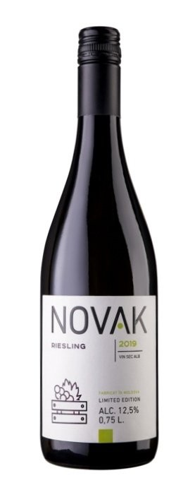 Вино "Riesling" 2020, Novak. 0,75 л.