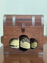 Армянский набор из 3 коньяков. Сундук. 3 по 0,25 л. 80-е .СССР.