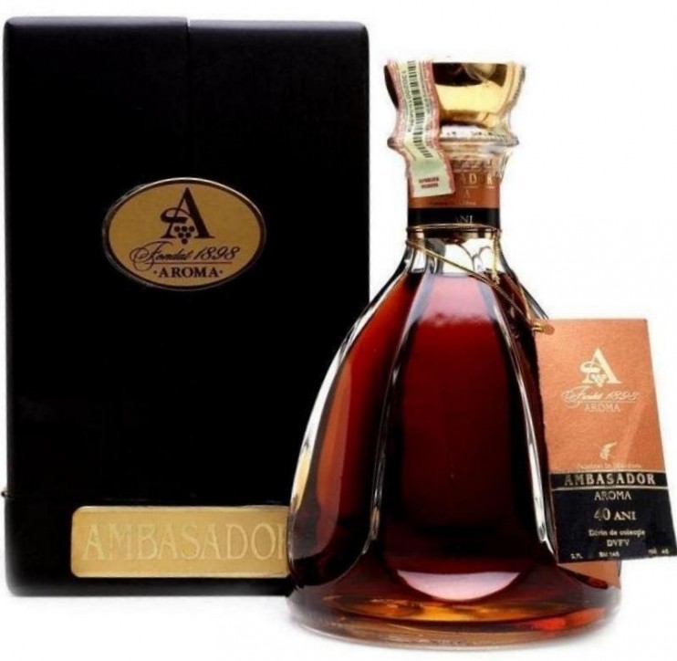 Коньяк "Амбасадор" 40 лет Арома. Laetitia 0,7 л.